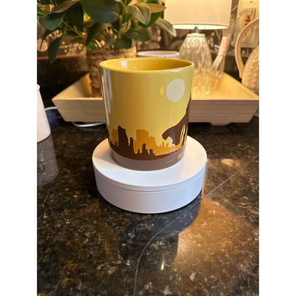 Star Wars The Mandalorian Ceramic Mug 11 Oz Yellow With Character Silhouette Des - Picture 3 of 6